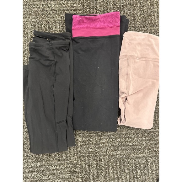 Lululemon Women's 32 Piece Mixed Lot. Sizes 4-12 Hoodies / Leggings /Shirts /bra - Picture 6 of 16